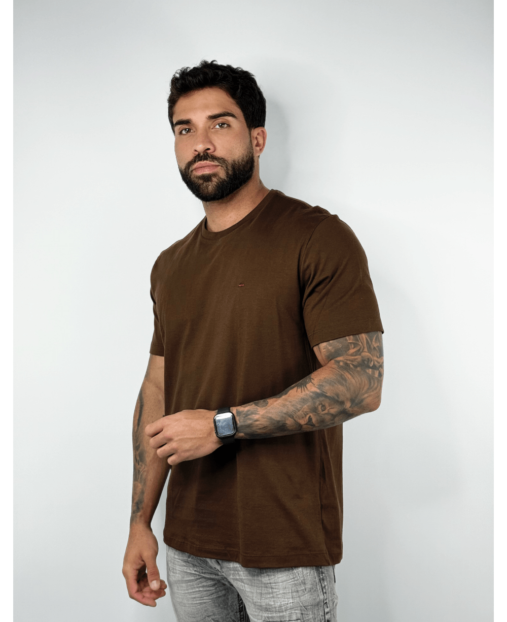 Camiseta Chocolate Masculina Malha Regular - Aramis