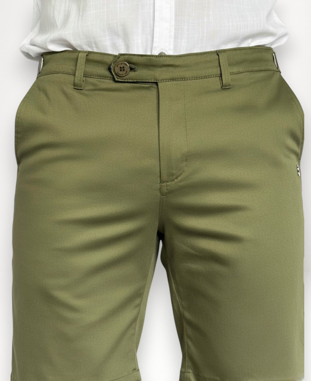 Bermuda Alfaiataria Verde com Regulagem Masculina - Per Pochi