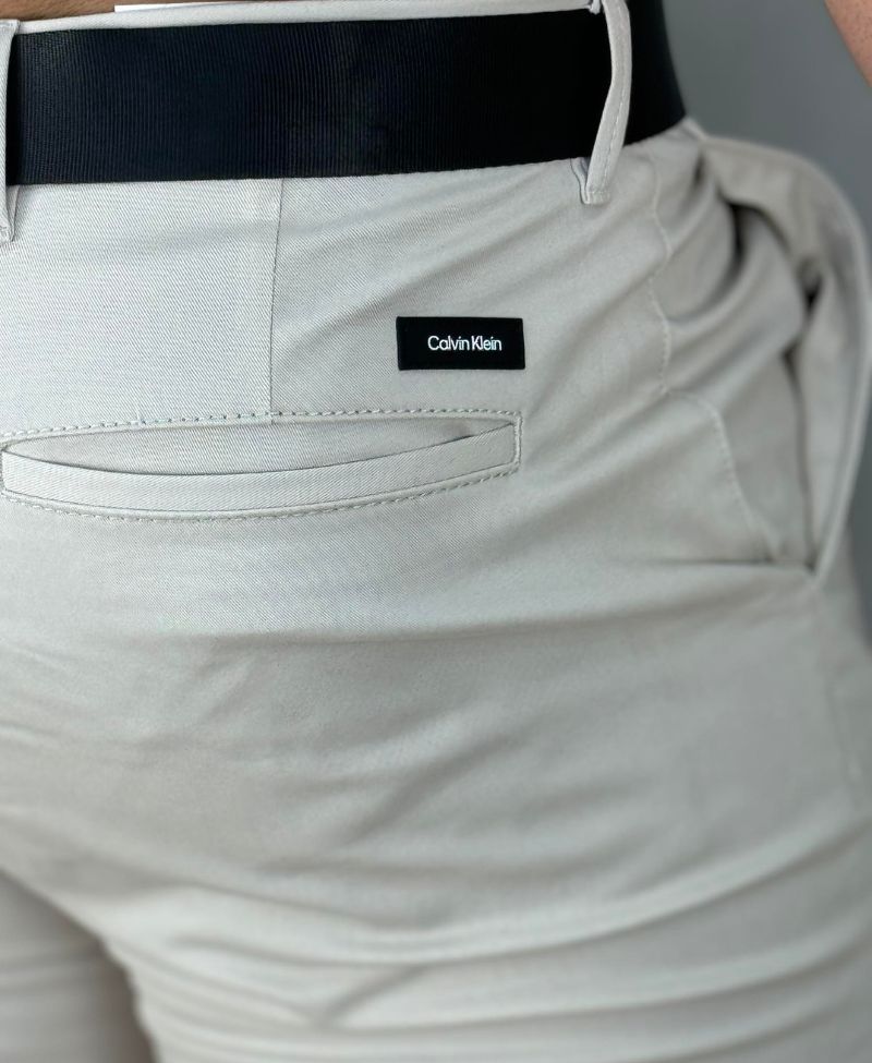 Calça Alfaiataria Areia Masculina Slim - Calvin Klein