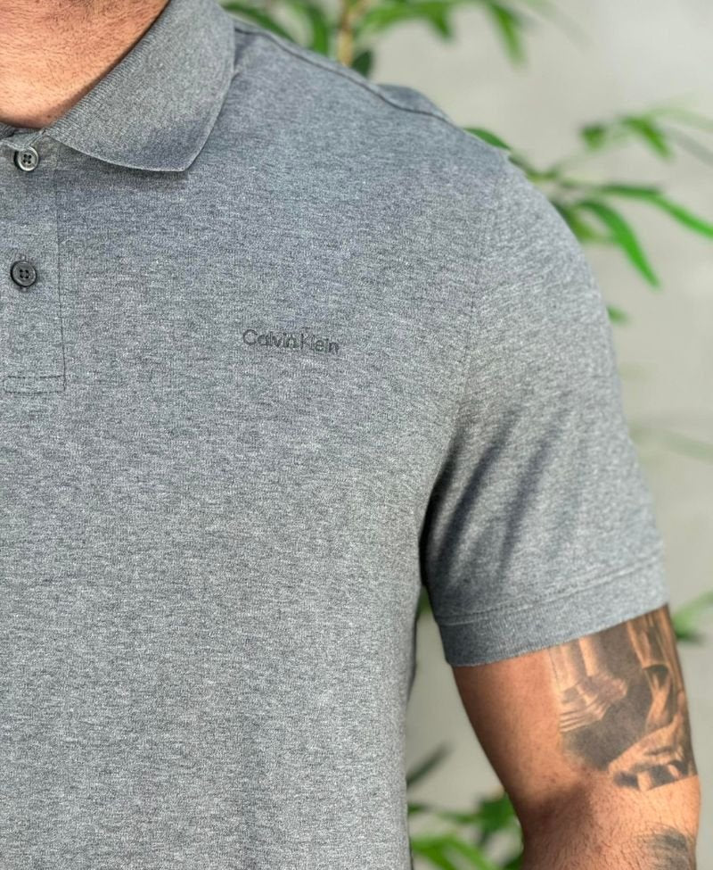 Camisa Polo Cinza Mesclado Masculina Liquid Touch - Calvin Klein