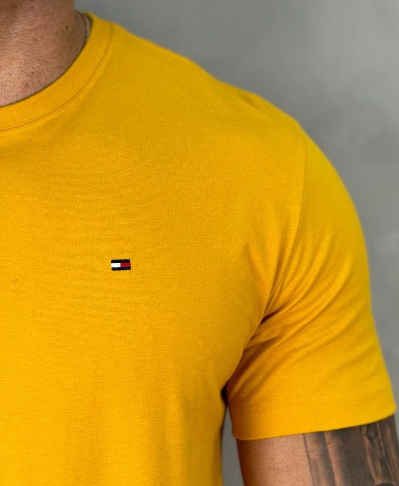 Camiseta Mostarda Masculina Clássica Cotton - Tommy Hilfiger