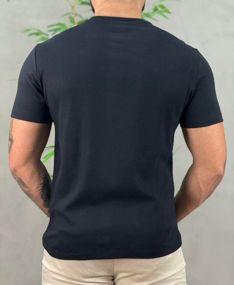 Camiseta Preta Masculina Suedine Com Logo Ck - Calvin Klein