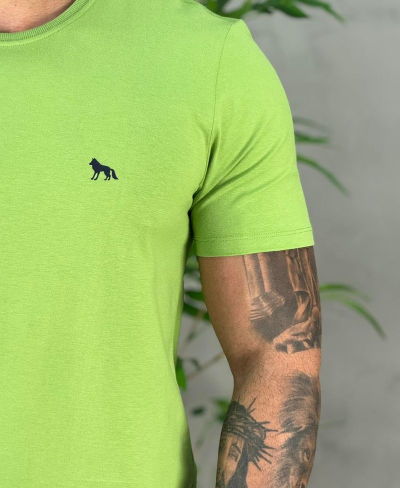 Camiseta Verde Hortelã Casual Masculina Lobo Costas - Acostamento