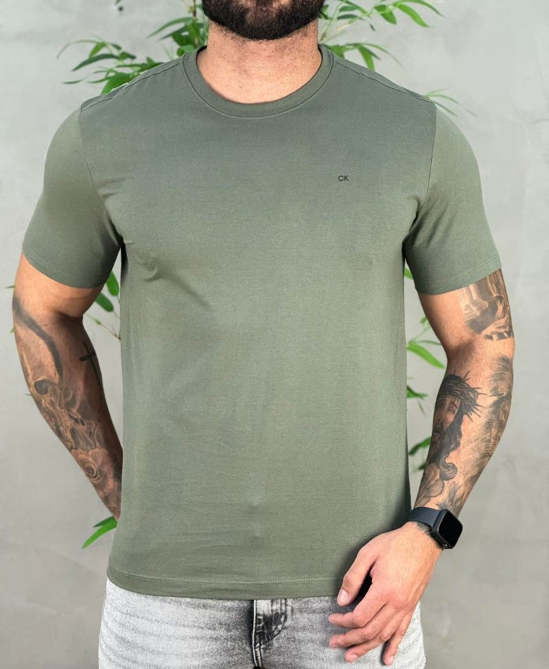 Camiseta Verde Militar Masculina Com Logo Ck - Calvin Klein