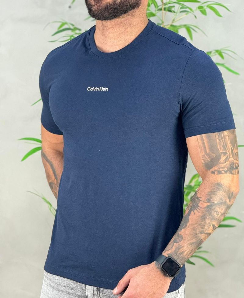 Kit 2 Camiseta Preta e Azul Marinho Masculino Flamê - Calvin Klein