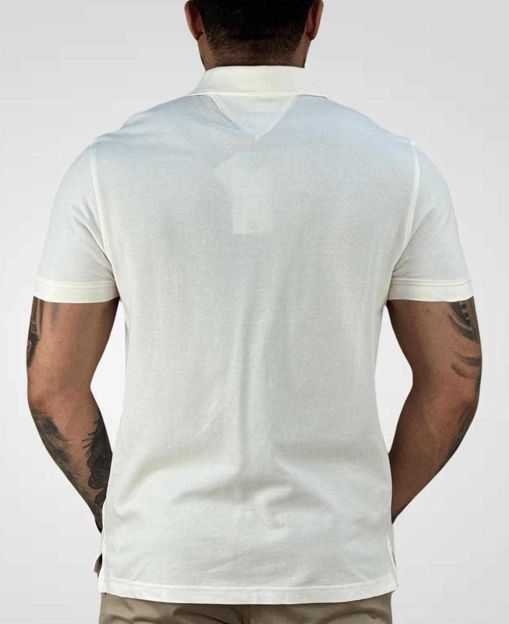 Camisa Polo Off-White Masculina Mercerizada Carcela Regular - Tommy Hilfiger