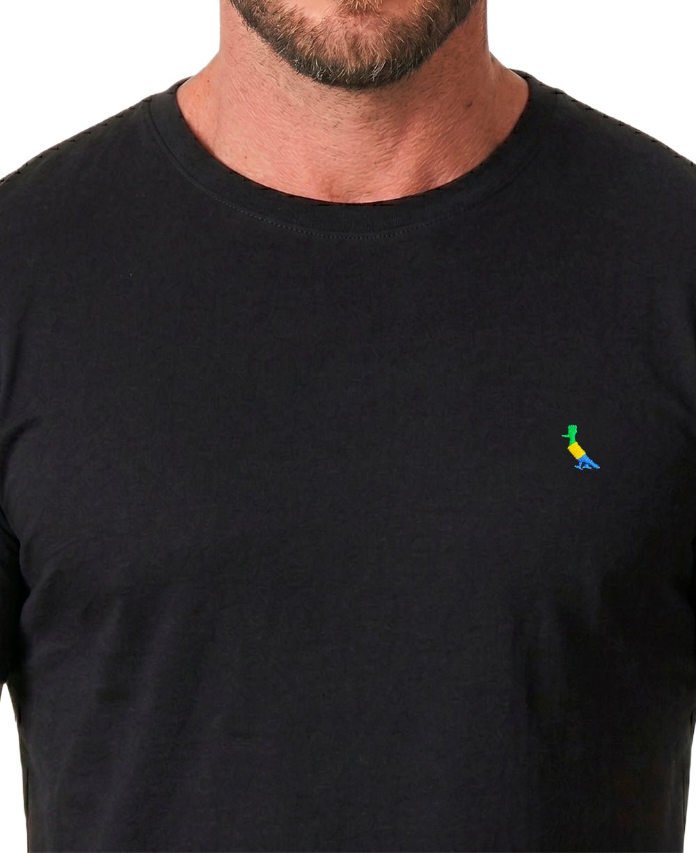 Camiseta Preta Masculina Regular Fit Bordado Pica Pau Copa - Reserva