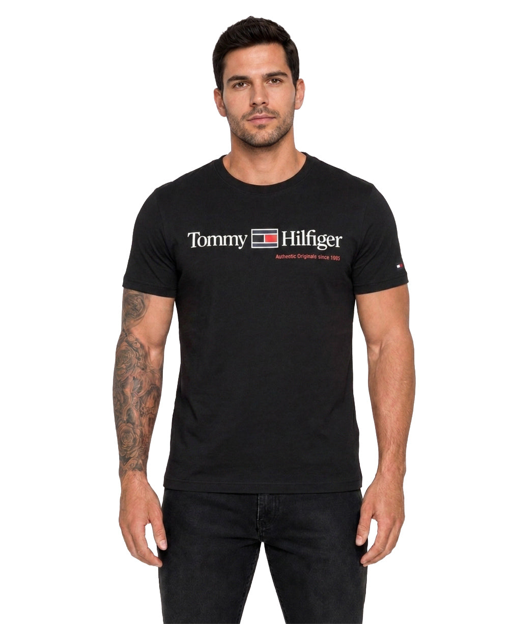 Camiseta Preta Masculina Authentic Originals 1985 - Tommy Hilfiger