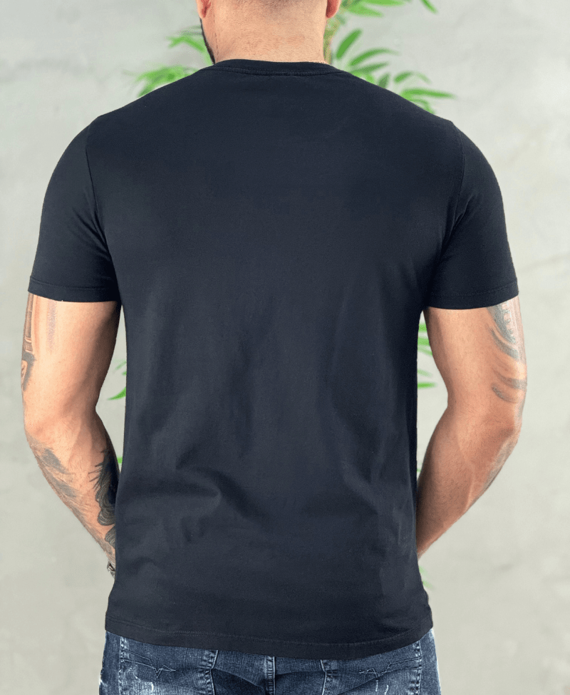 Camiseta Preta Masculina John King - John John