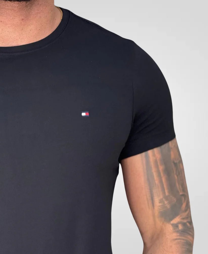 Kit 2 Camisetas Caqui e Preto Masculino Básica - Tommy Hilfiger