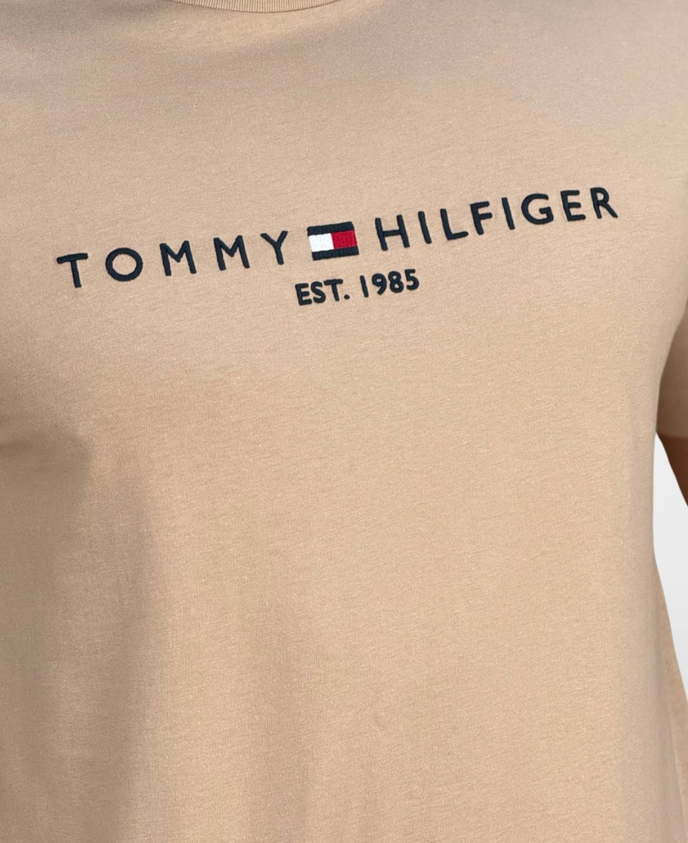 Camiseta Caqui Masculina Est.1985 - Tommy Hilfiger