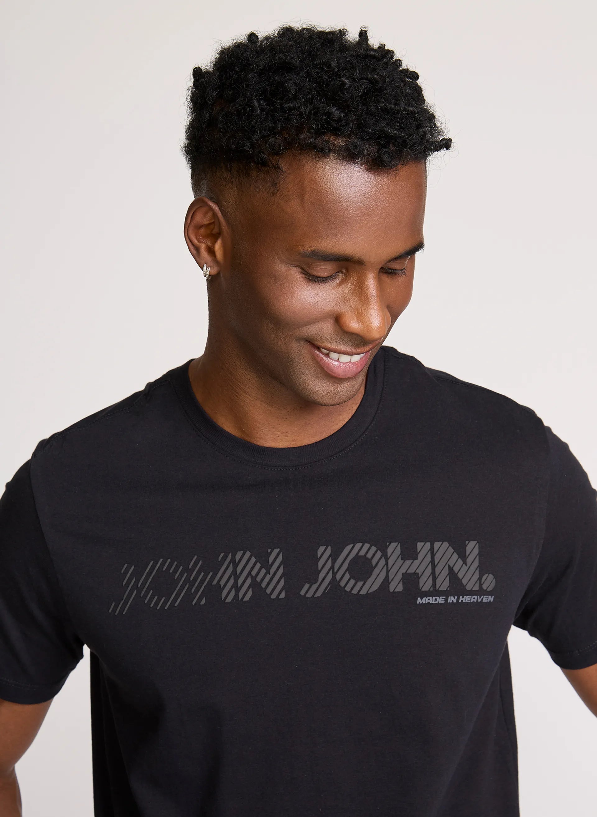 Camiseta Regular Fit Shades Black - John John