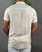 Camisa Bege Masculina Manga Curta Com Estampa Em Branca - Fdvixx