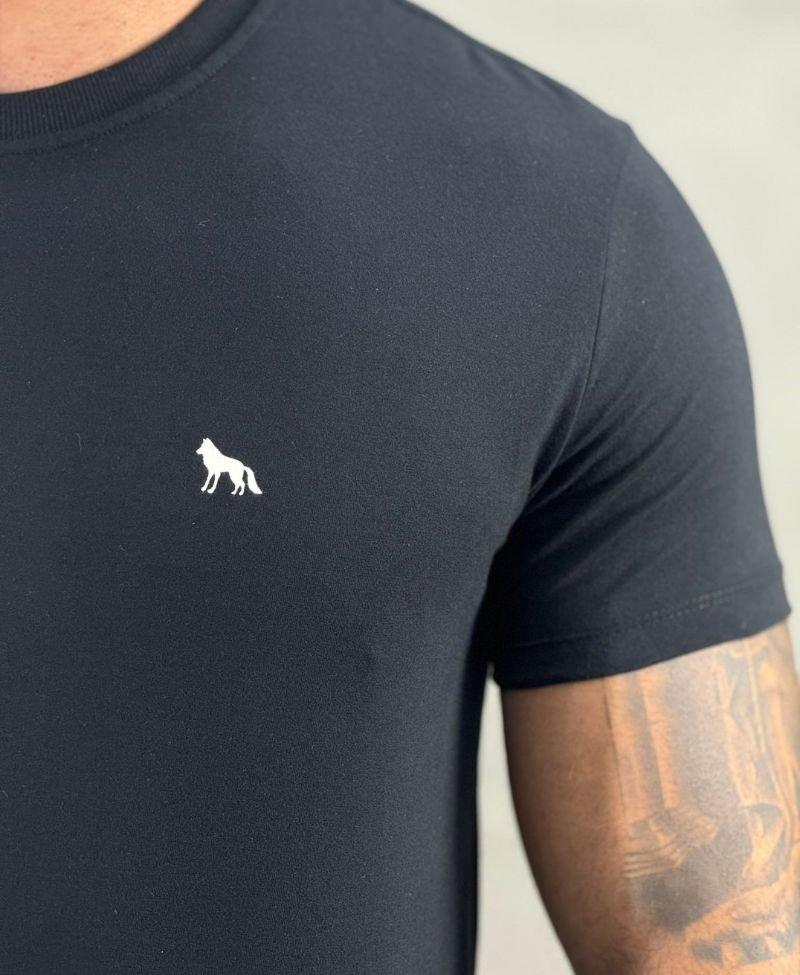 Camiseta Preta Casual Masculina Lobo Costas - Acostamento
