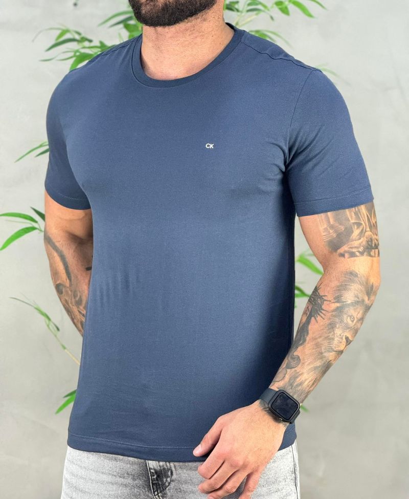 Camiseta Azul Marinho Masculina Com Logo Ck - Calvin Klein