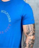 Camiseta Azul Masculina Com Logo Em Circulo No Peito - Tommy Hilfiger