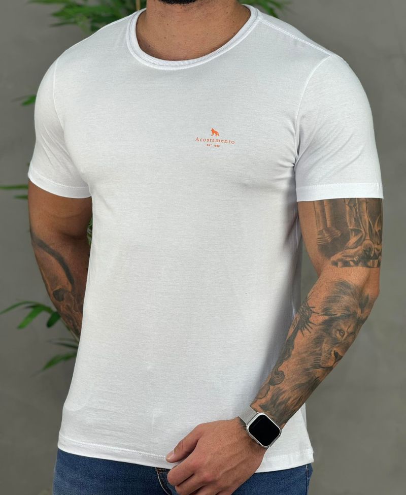 Camiseta Branca Casual Masculina Com Logo No Peito - Acostamento