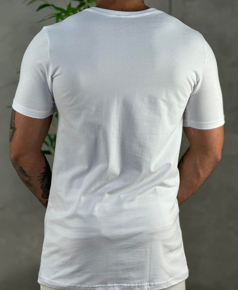 Camiseta Branca Masculina Com Strass No Peito - Maravilla