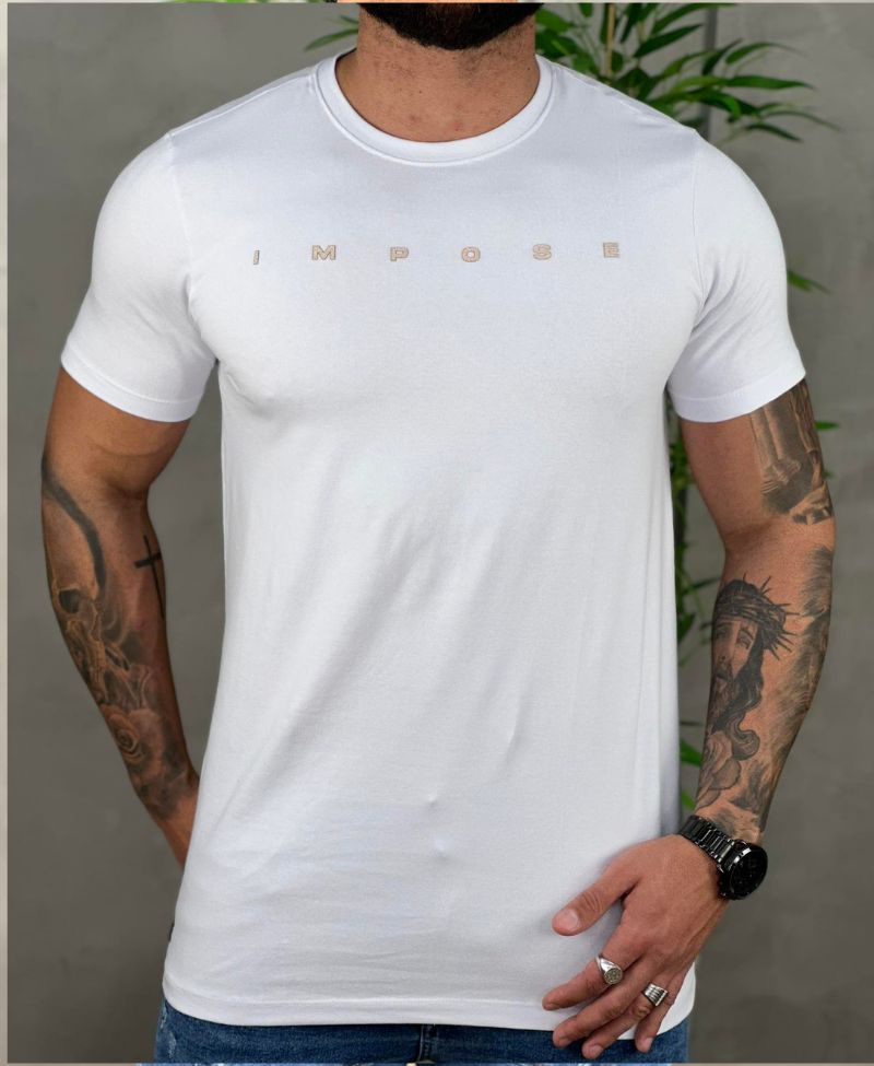 Camiseta Branca Masculina Manga Curta Com Relevo No Peito - Impose Trends