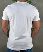 Camiseta Branca Masculina Com Relevo No Peito - Impose Trends