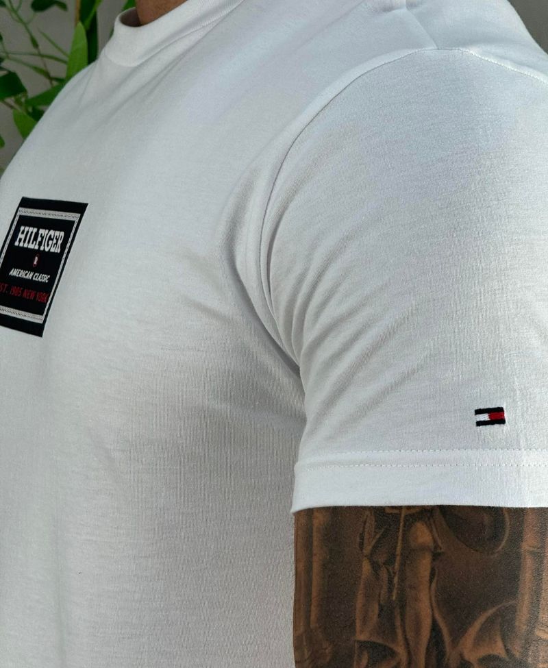 Camiseta Branca Masculina Printed Hilfiger- Tommy Hilfiger