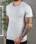 Camiseta Cinza Masculina Logo no Peito - Tommy Hilfiger