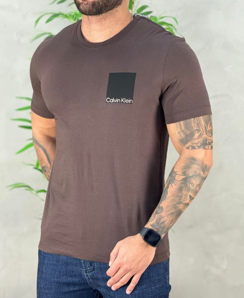 Camiseta Marrom Masculina Logo Sixty Eight - Calvin Klein