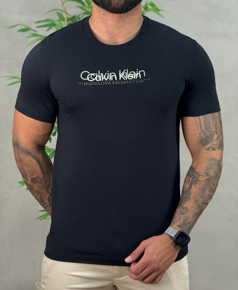 Camiseta Preta Masculina Solld Liquid - Calvin Klein