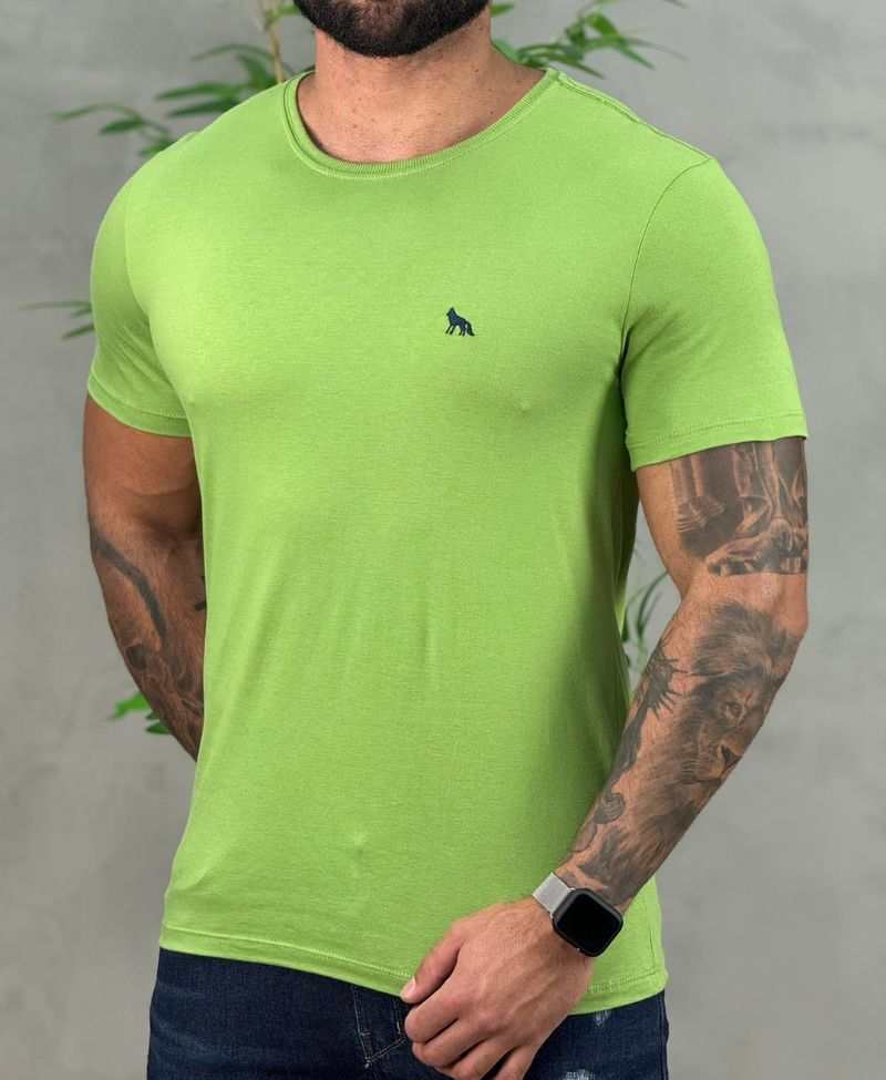 Camiseta Verde Hortelã Casual Masculina Wolf Brush - Acostamento