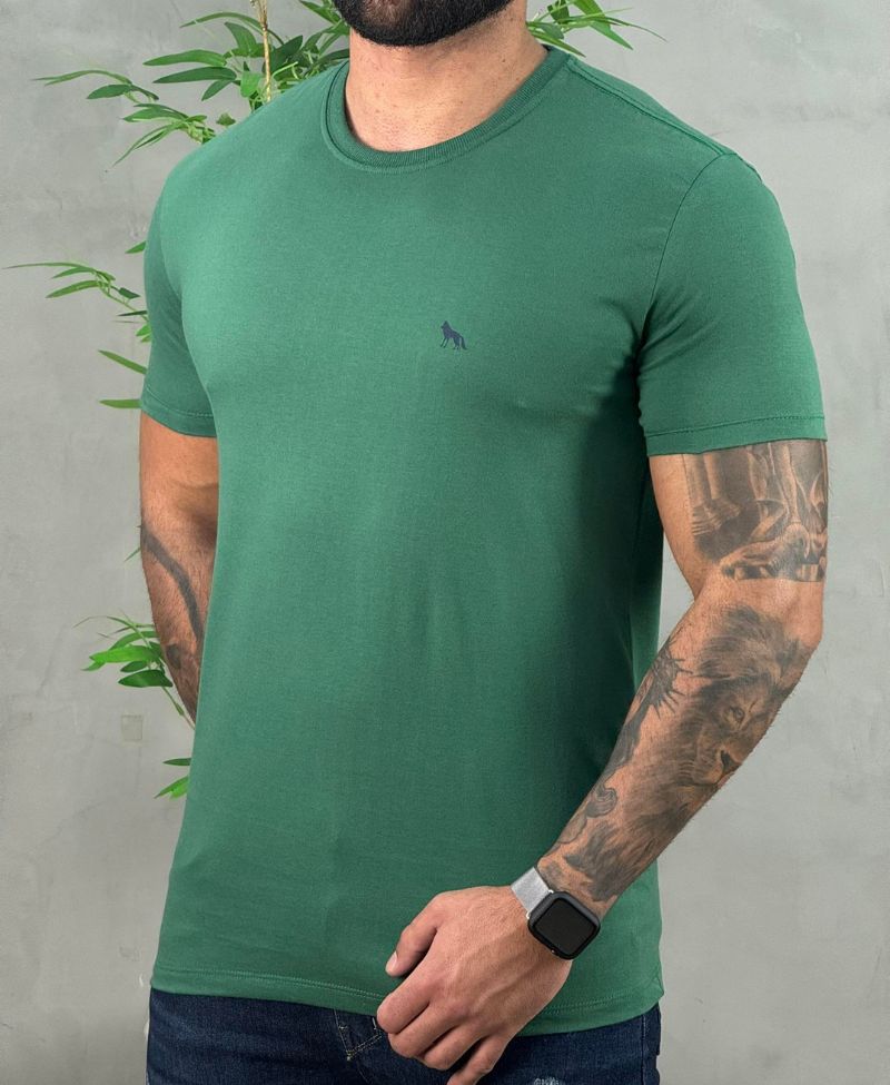 Camiseta Verde Nativo Casual Masculina Lobo Costas - Acostamento