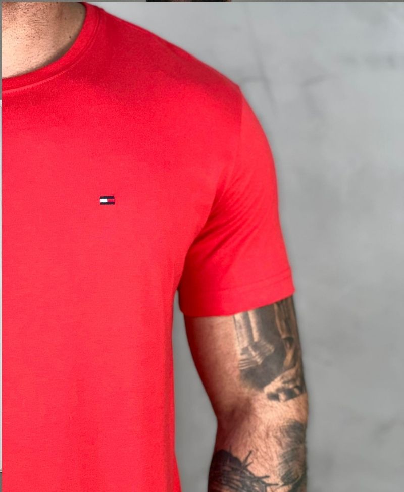 Camiseta Vermelha Masculina Com Logo No Peito - Tommy Hilfiger