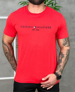 Camiseta Vermelho Masculina Com Relevo No Peito - Tommy Hilfiger