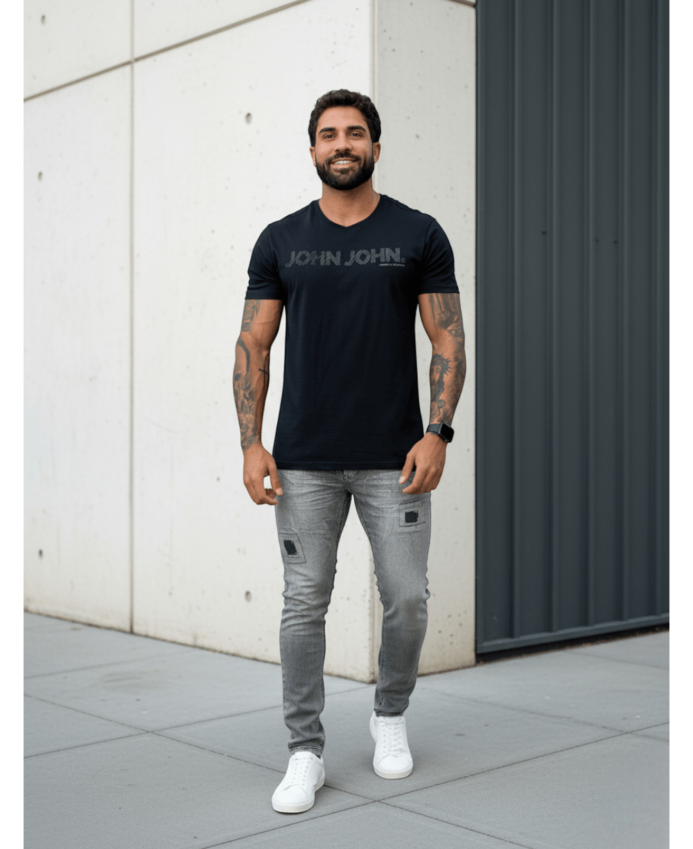 Camiseta Regular Fit Shades Black - John John
