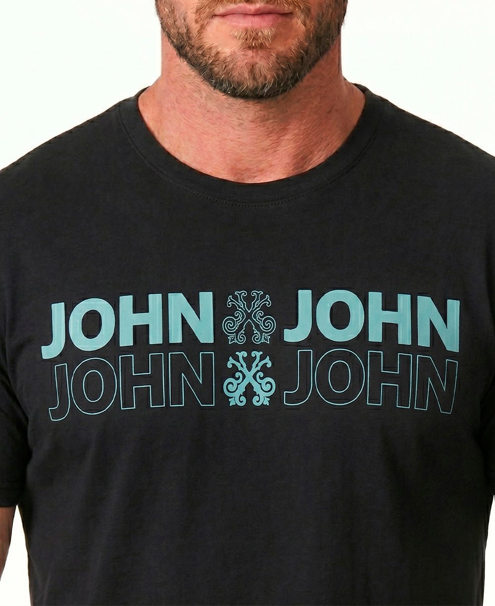 Camiseta Preta Masculina Regular Fit Opposites - John John