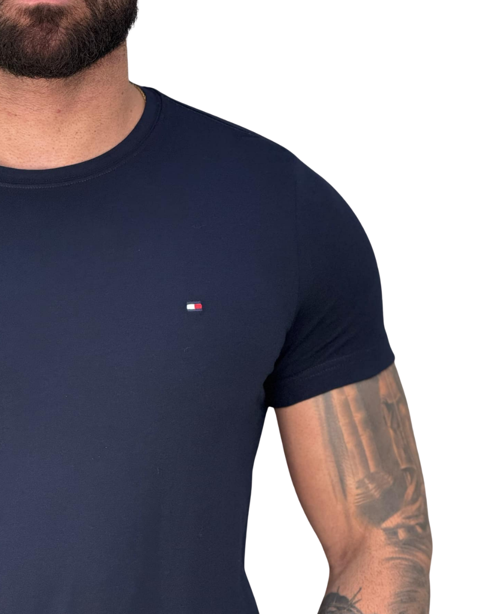 Camiseta Azul Marinho Masculina Clássic Logo Bordado - Tommy Hilfiger