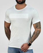 Camiseta Branca Masculina Embossing Slim - Calvin Klein