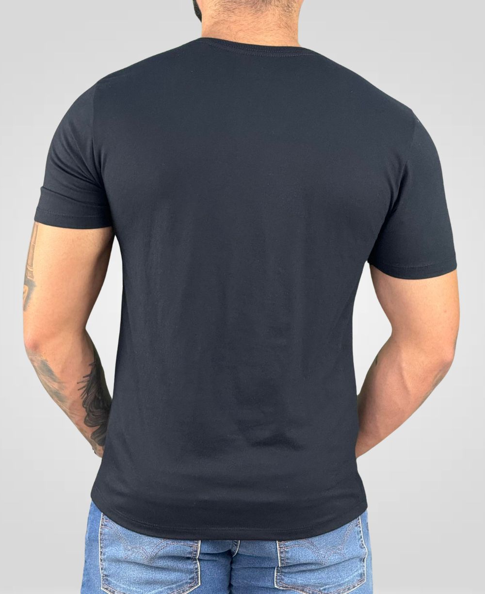 Camiseta Preta Casual Masculina Wolf Brush - Acostamento