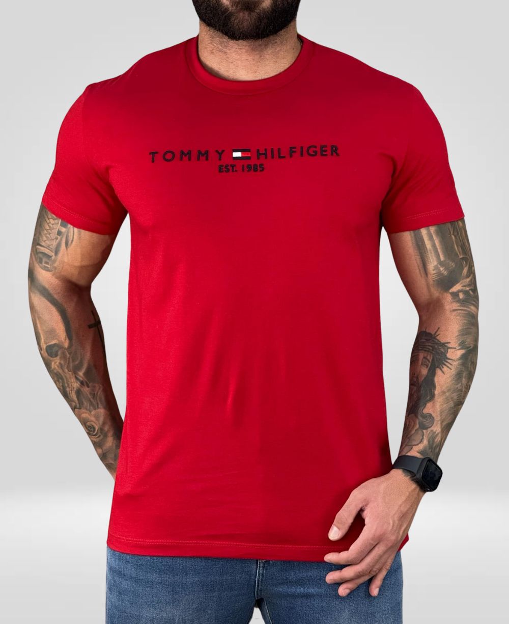 Camiseta Vermelha Masculina Est. 1985 - Tommy Hilfiger