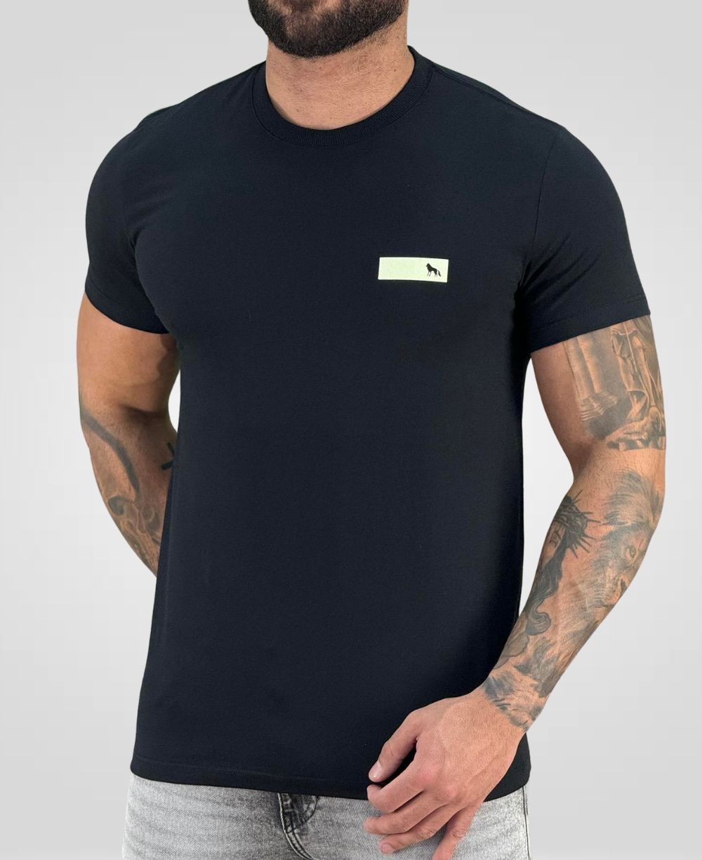 Camiseta Preta Casual Masculina Wolf Neon - Acostamento