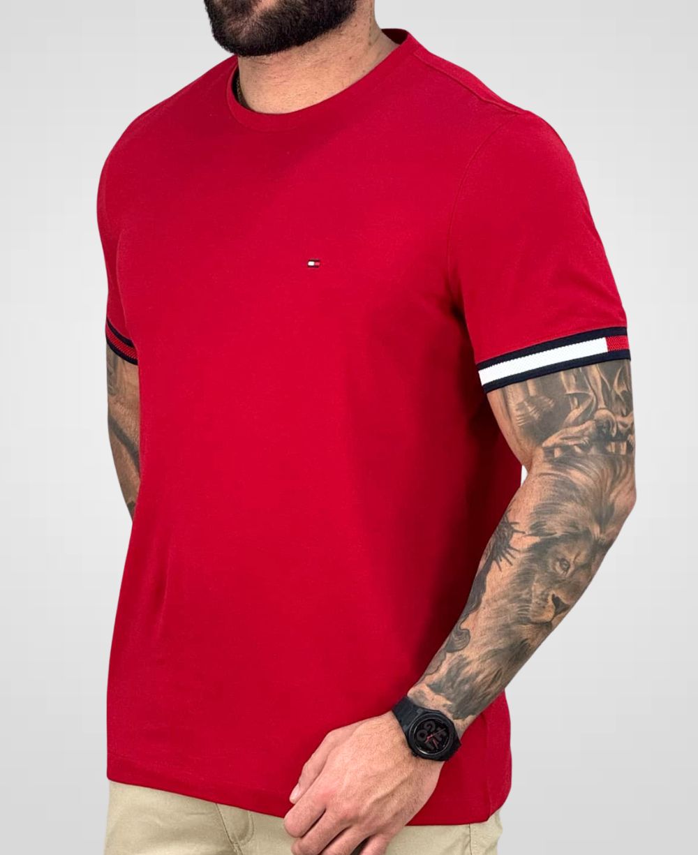 Camiseta Vermelha Piquet Detalhe Na Manga Masculina Regular Fit - Tommy Hilfiger