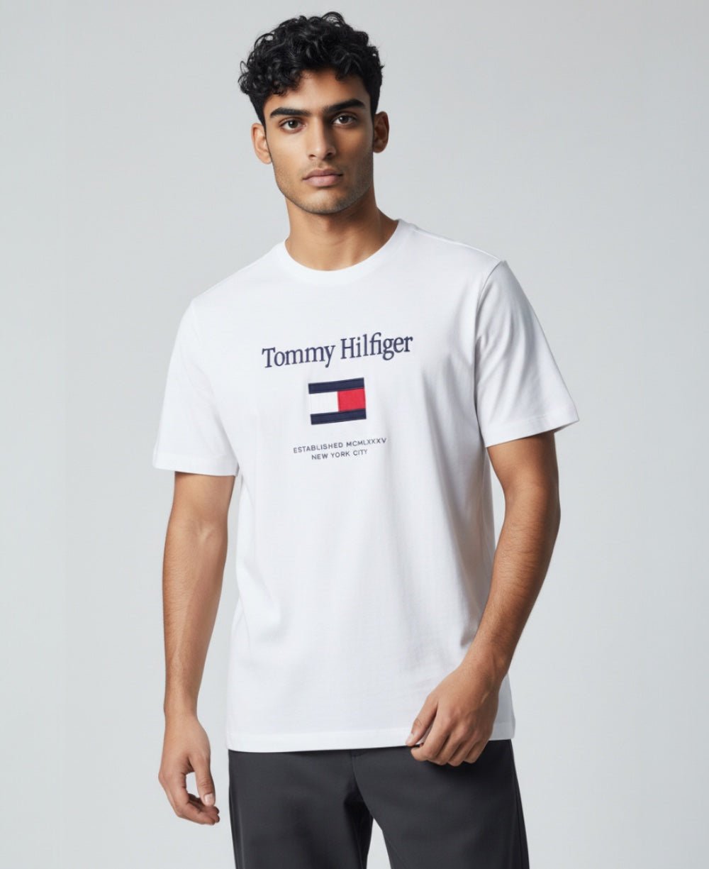 Camiseta Branca Masculina Embro Flag Tee - Tommy Hilfiger