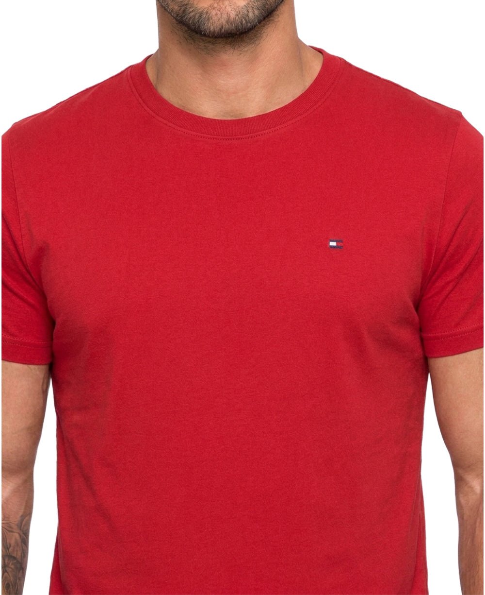 Camiseta Vermelha Escura Masculina Com Logo No Peito - Tommy Hilfiger