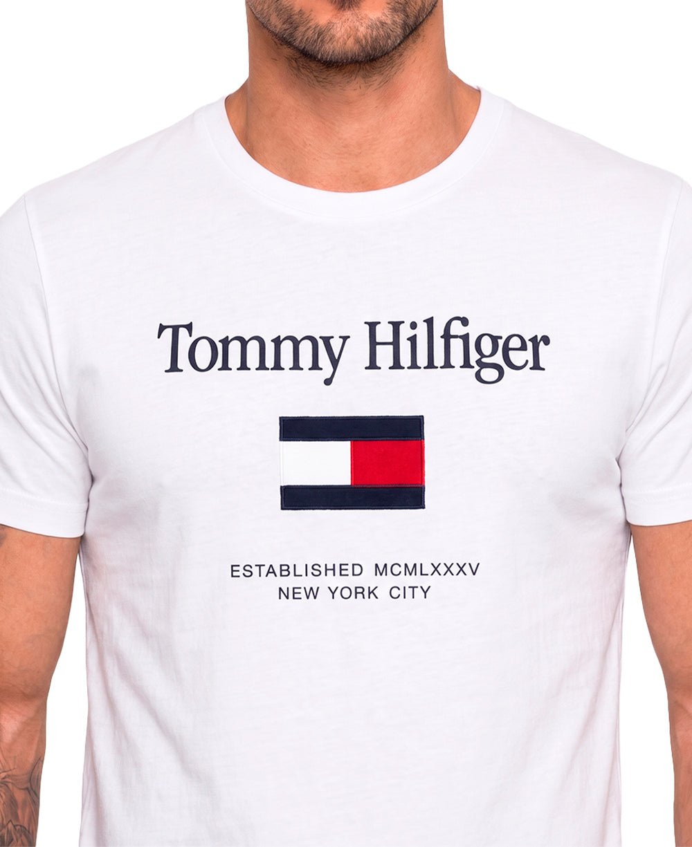 Camiseta Branca Masculina Embro Flag Tee - Tommy Hilfiger