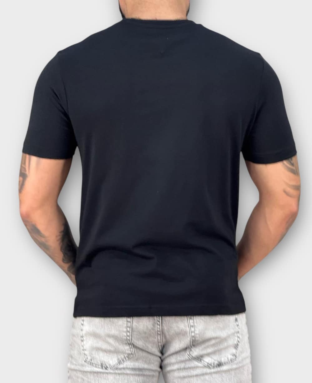 Camiseta Preto Masculina Chest Insert Tee - Tommy Hilfiger