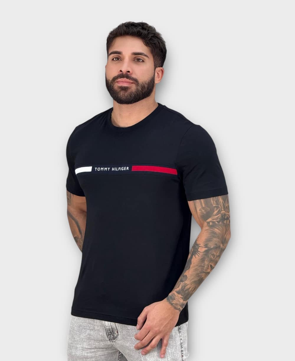 Camiseta Preto Masculina Chest Insert Tee - Tommy Hilfiger