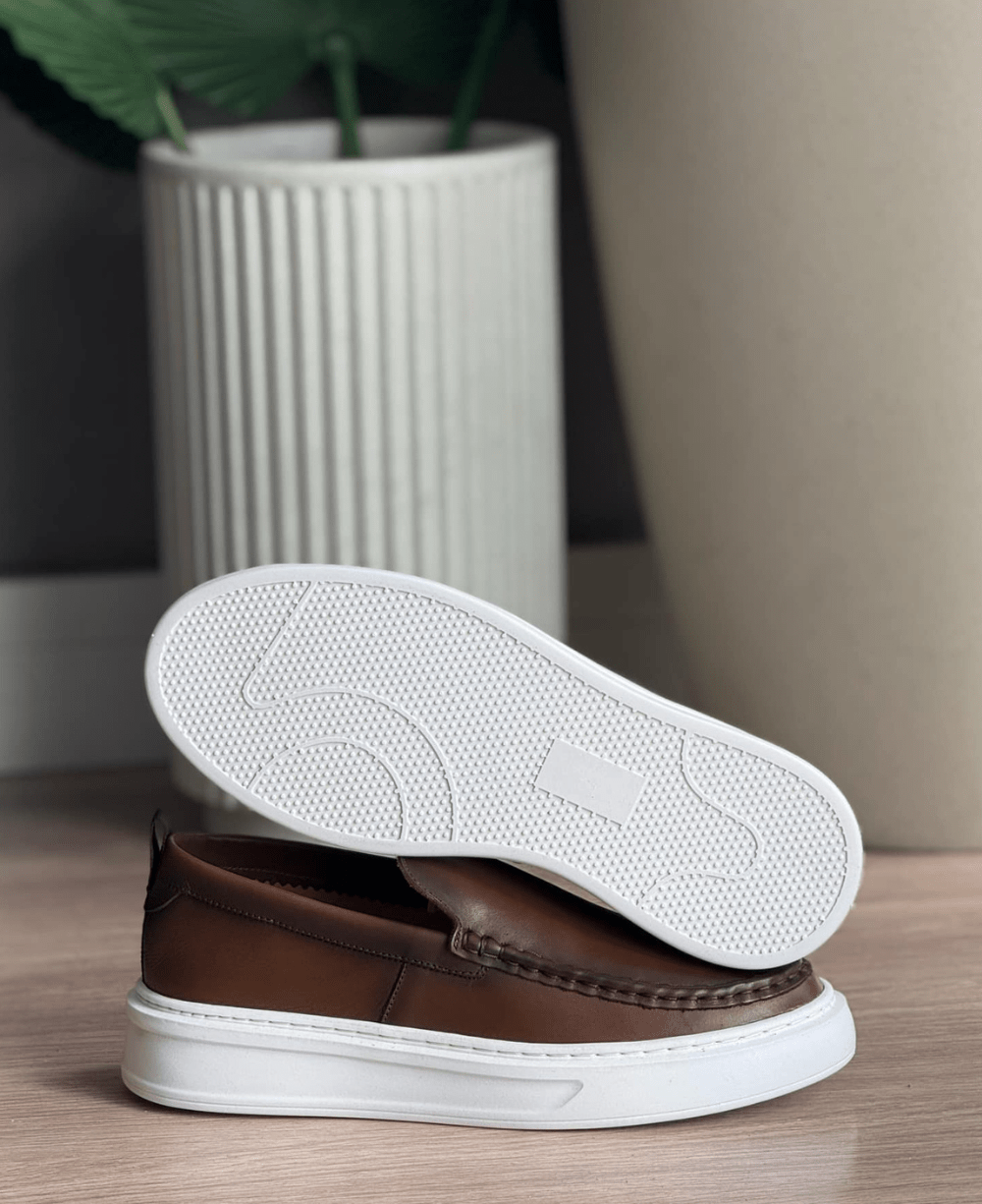 Tênis Castanho Masculino De Couro Sintético Slip On - Ideal Vest