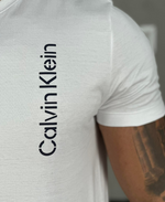 Camiseta T- Shirt Branca Masculina Com Logo Da Marca - Calvin Klein
